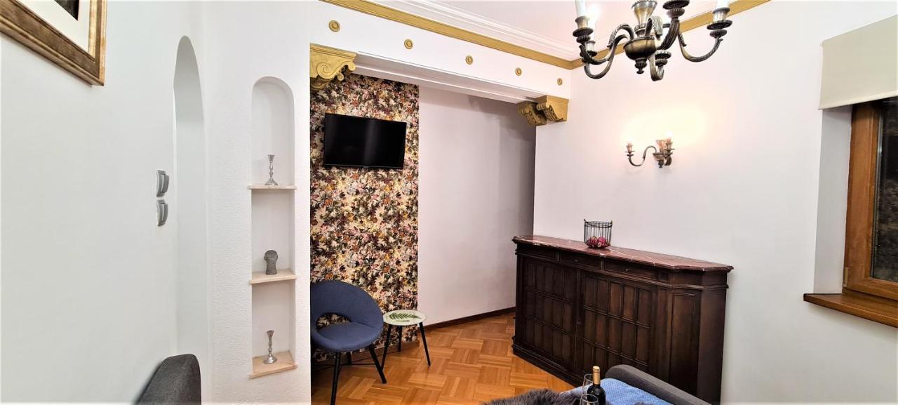 Central Arghezi University Square Apartment Bucureşti Ngoại thất bức ảnh