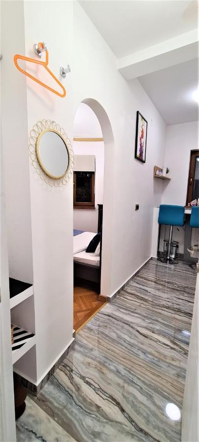 Central Arghezi University Square Apartment Bucureşti Ngoại thất bức ảnh