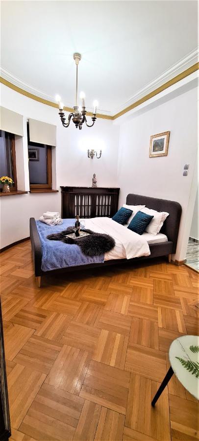 Central Arghezi University Square Apartment Bucureşti Ngoại thất bức ảnh