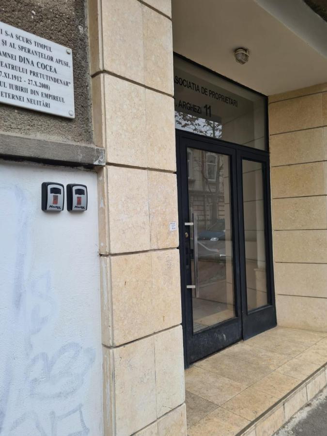 Central Arghezi University Square Apartment Bucureşti Ngoại thất bức ảnh