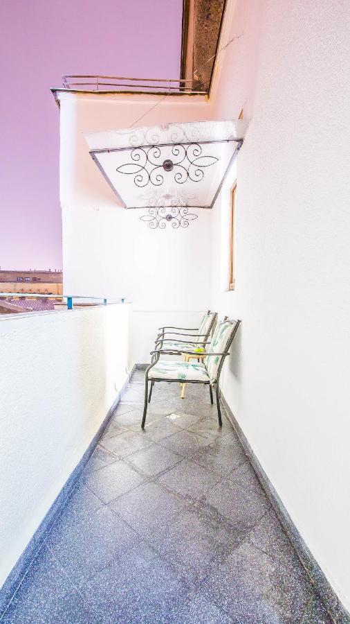 Central Arghezi University Square Apartment Bucureşti Ngoại thất bức ảnh